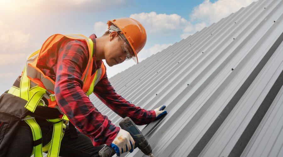 Expert new roof installation services in Kasbeer, IL
